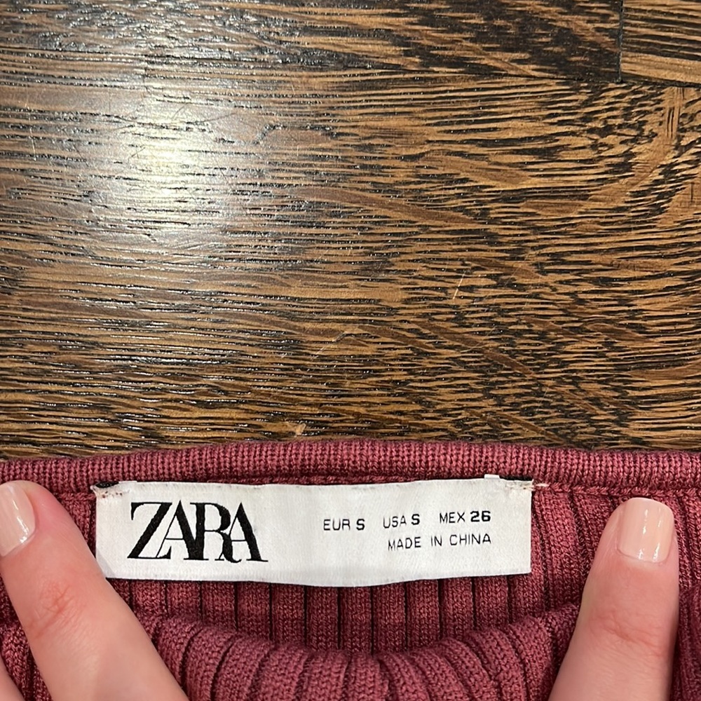 Zara Cropped Ribbed Tank Top - Picture 4 of 4